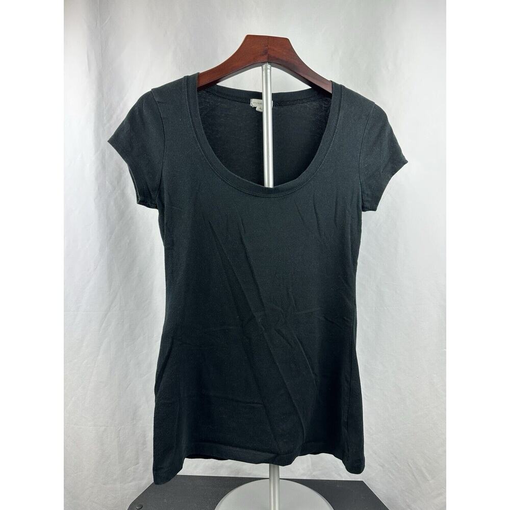 Zanana Outfitters Women’s Round Neck Black Tee Cotton Poly Blend Size Large